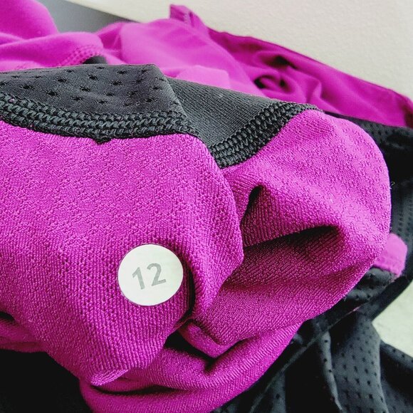 Lululemon Purple Black Reversible Jacket Size 12 Long‎ Sleeve Zip Up Tumb Holes - Picture 7 of 7